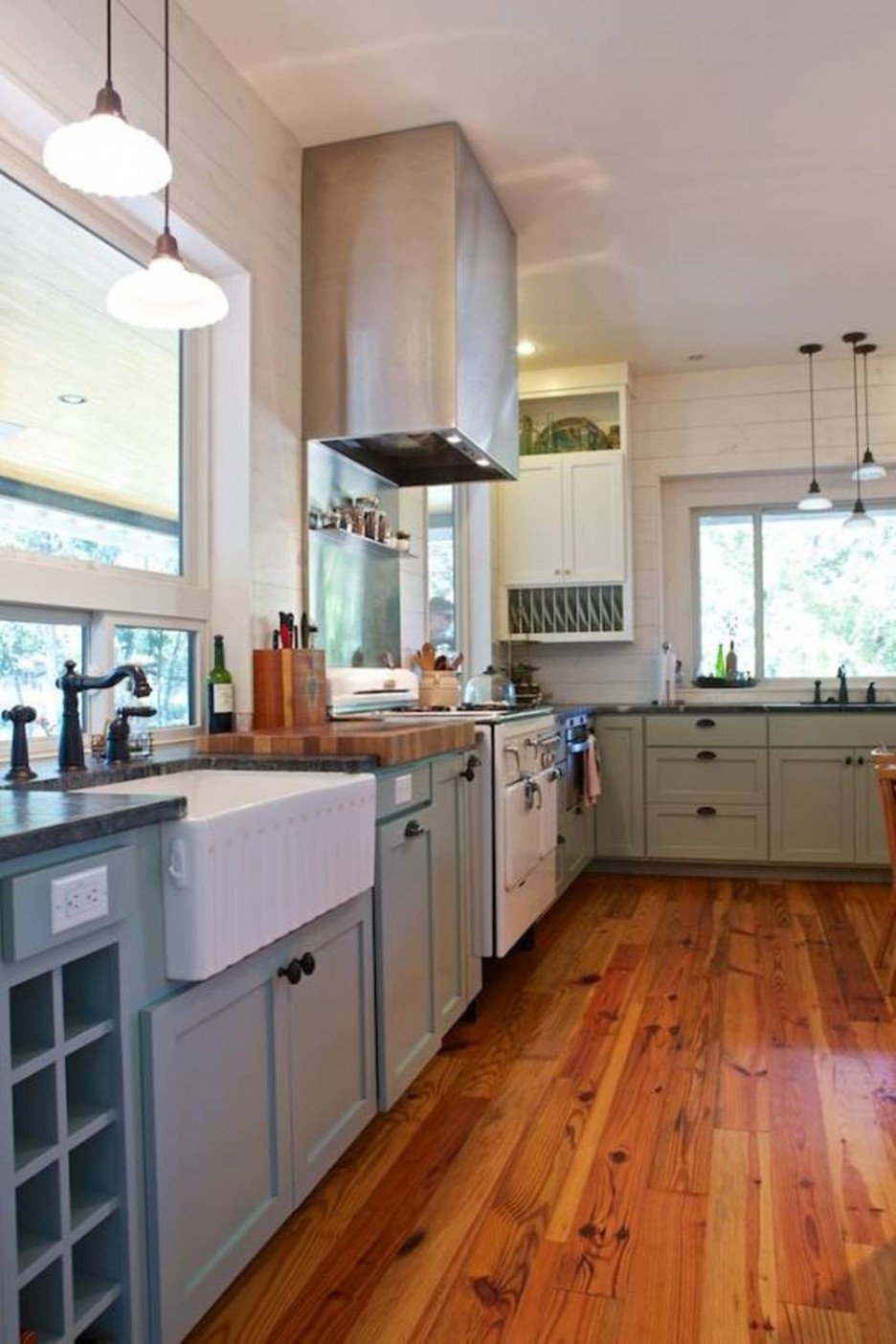 Hardwood floor kitchen style